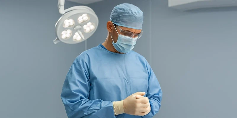 گان جراحی چیست ؟ معرفی انواع لباس اتاق عمل